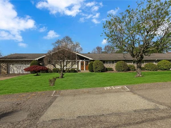 145 Oakhill, Aliquippa, PA 15001