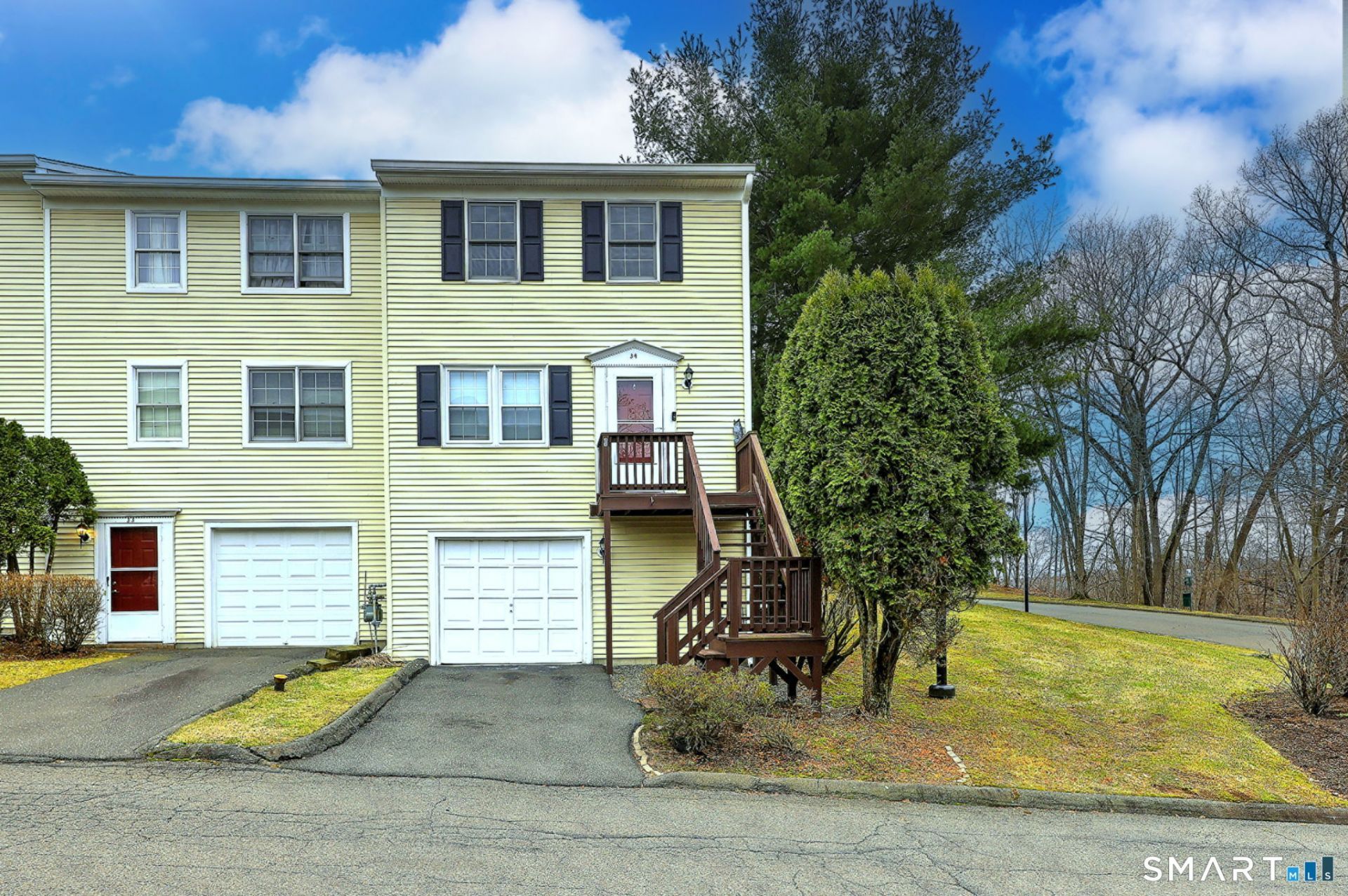 34 Cornerstone, Unit AKA 11 Sum, Derby, CT 06418 Main Photo