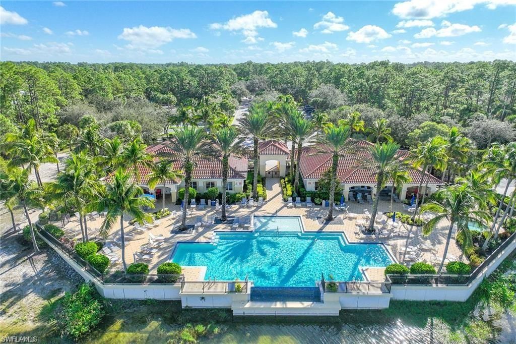 1710 Tarpon Bay Dr S, Unit 4, Naples, FL 34119 Photo