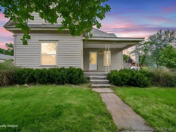 422 S Bristow Avenue, Coweta, OK 74429