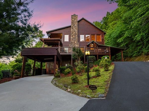 115 Mountain High Drive, Mineral Bluff, GA 30559