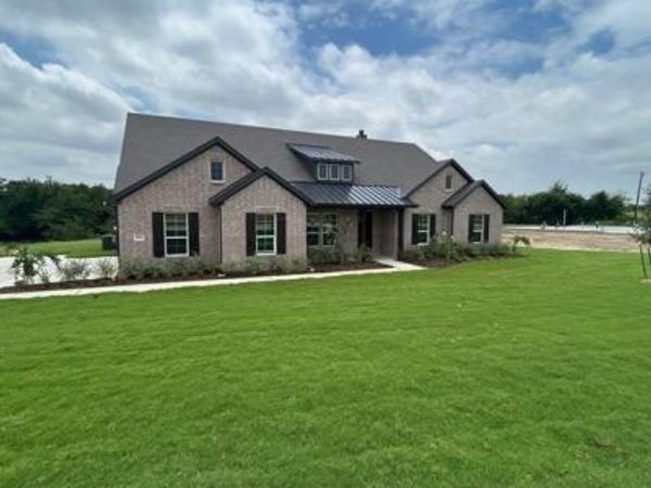 903 Perrin Lane, Van Alstyne, TX 75495