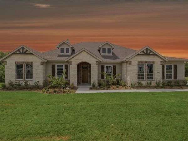 1001 Perrin Lane, Van Alstyne, TX 75495