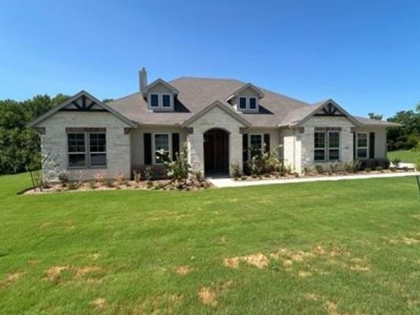 1001 Perrin Lane, Van Alstyne, TX 75495