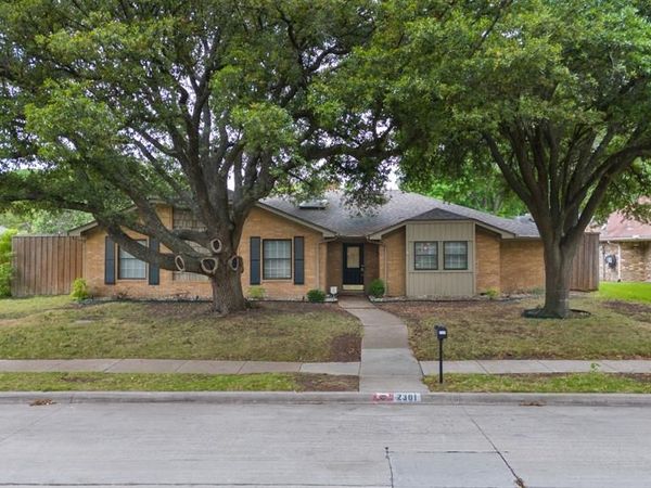 2301 Huntington Drive, Plano, TX 75075
