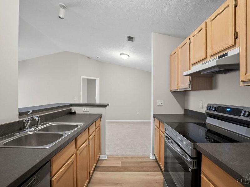 120 Carrington Lane, Unit 312, Loveland, OH 45140 Photo 12
