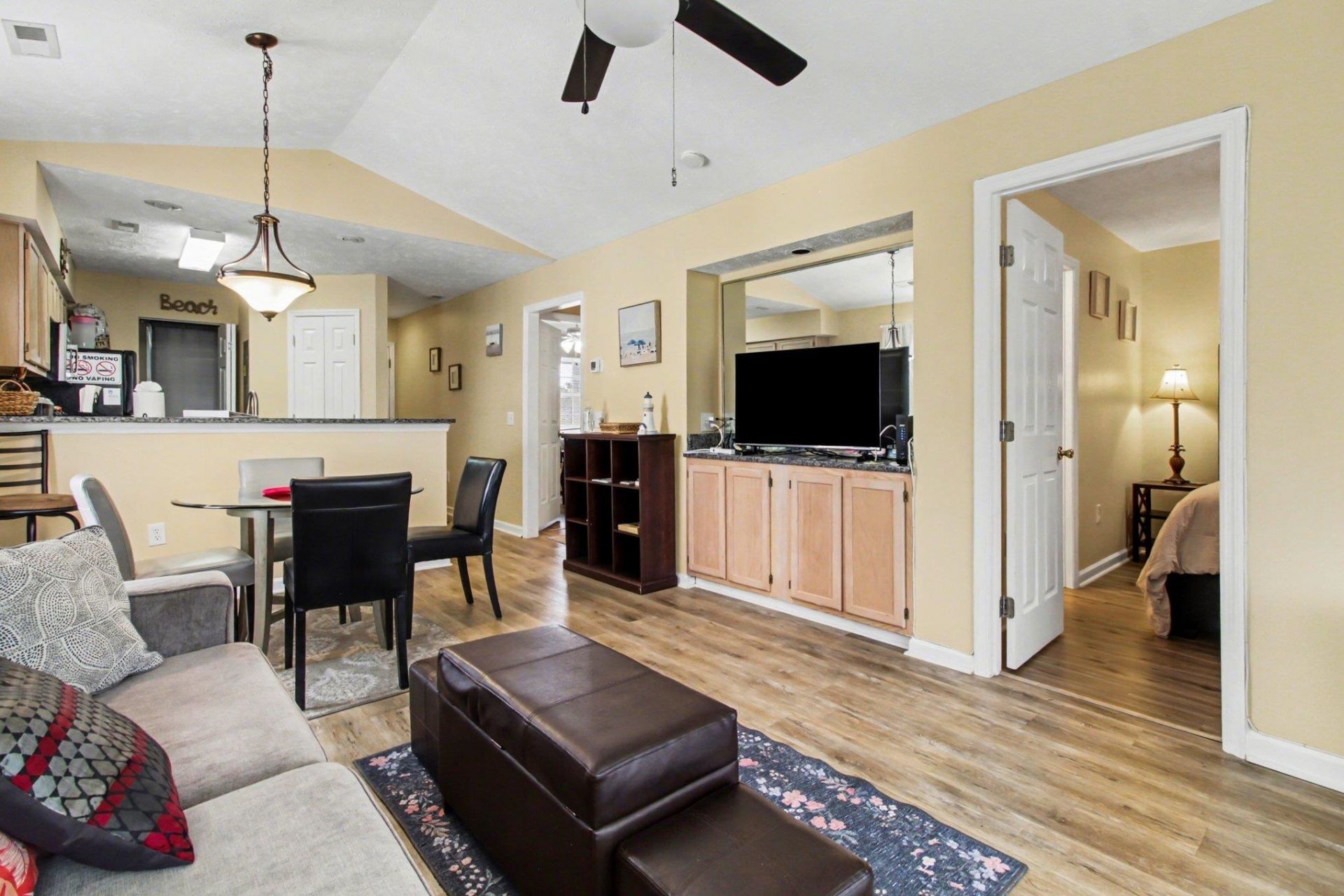 465 White River Dr.  Photo 4