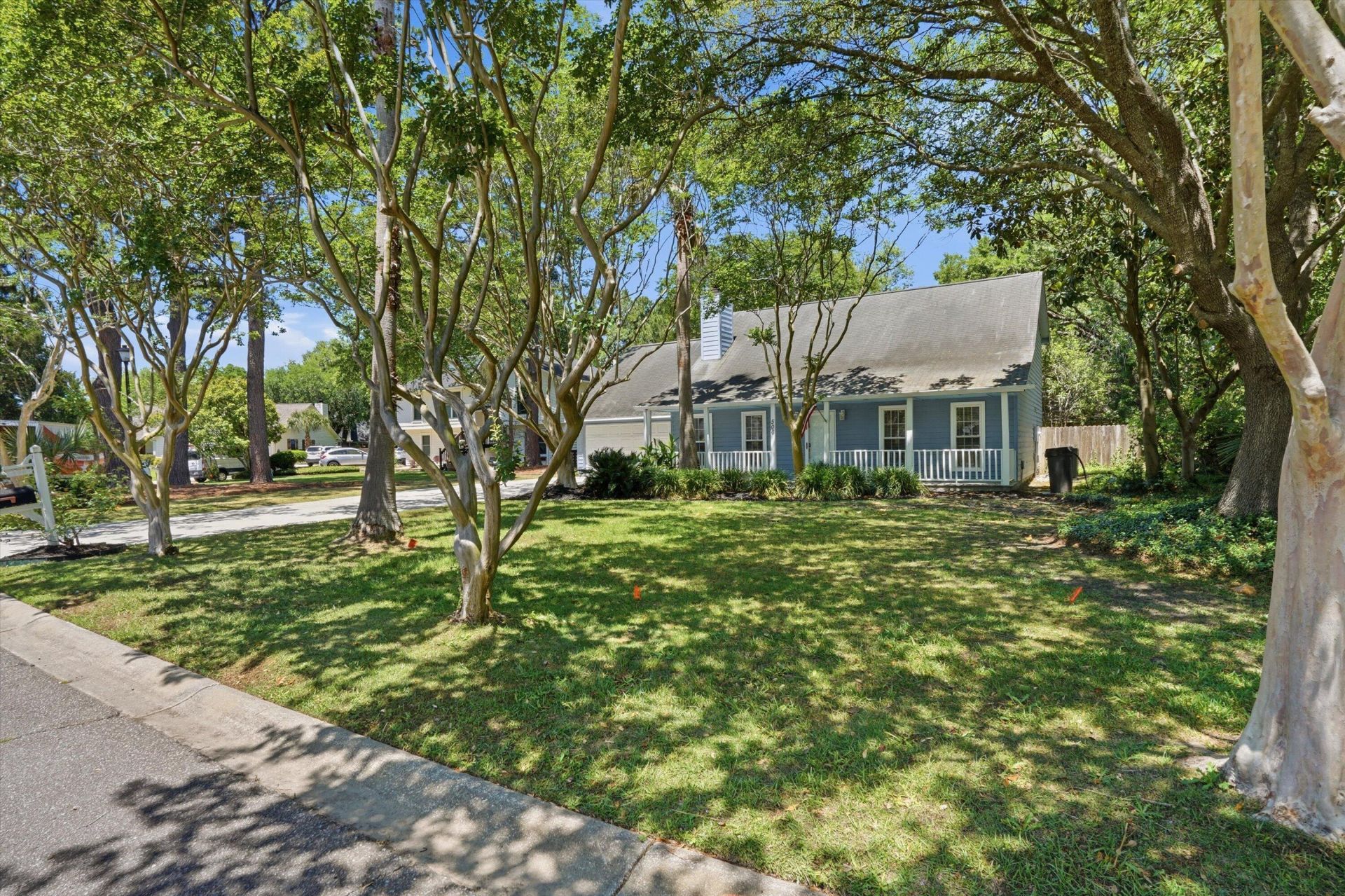 506 Upland Place Photo 5