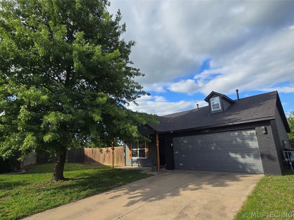 12201 S 270th East Avenue , Coweta, OK 74429