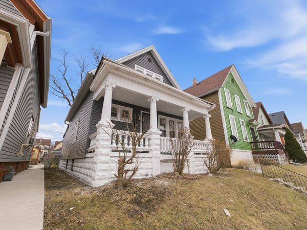 926 S 35th St, Milwaukee, WI 53215