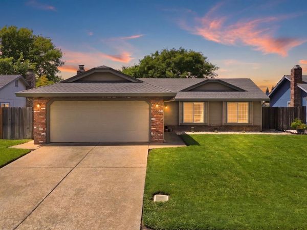 4202 Deaton Dr, Olivehurst, CA 95961