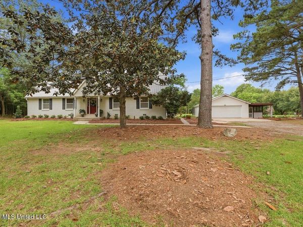 327 Clarkdell Road, Canton, MS 39046