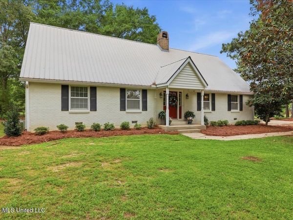 327 Clarkdell Road, Canton, MS 39046