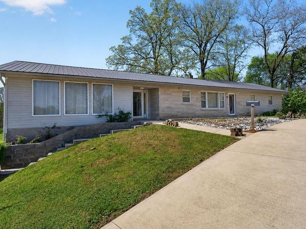 463 Franks Ferry Rd , Sparta, TN 38583