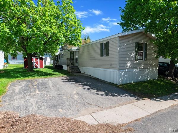 351 North Squirrel Rd, Auburn Hills, MI 48326