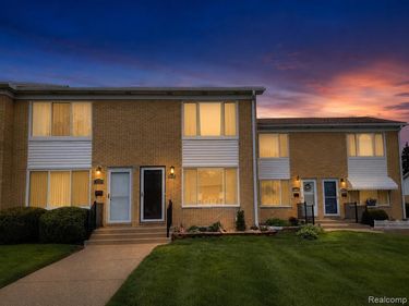 50126 Helfer, Wixom, MI 48393
