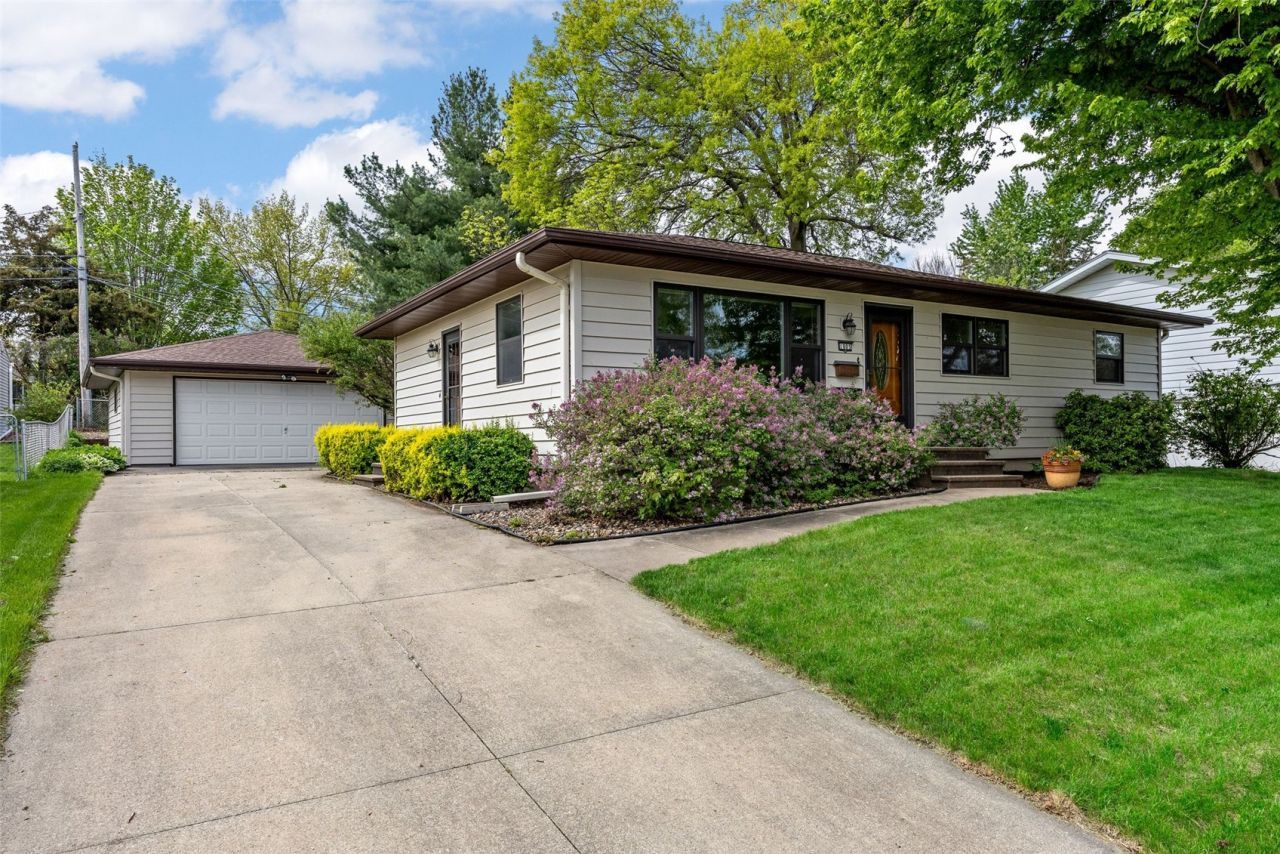 1805 Brockman Avenue, Marion, IA 52302 Main Photo
