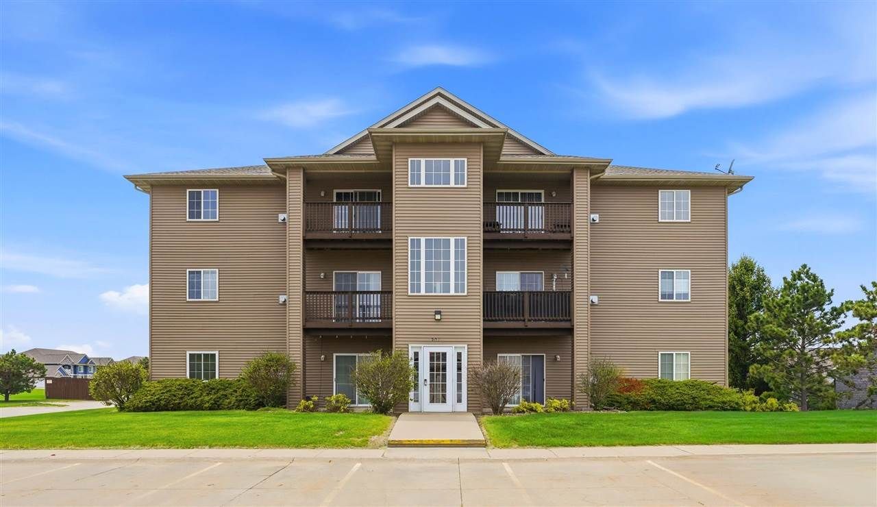 505 Penn Ct., Unit 12, North Liberty, IA 52317 Main Photo