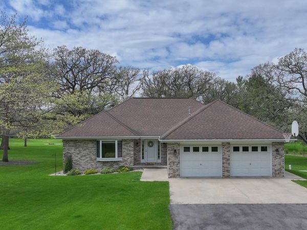 32427 Newell Avenue, Parkersburg, IA 50665