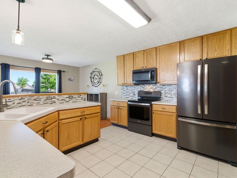 6072 Nasby Drive , Galloway, OH 43119 Photo 9