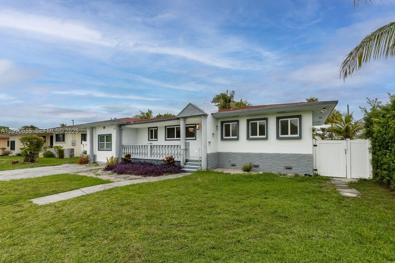 15925 NE 18th Ave, North Miami Beach, FL 33162 Photo
