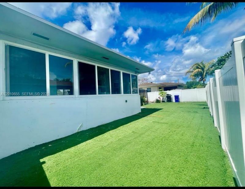 15925 NE 18th Ave , North Miami Beach, FL 33162 Photo