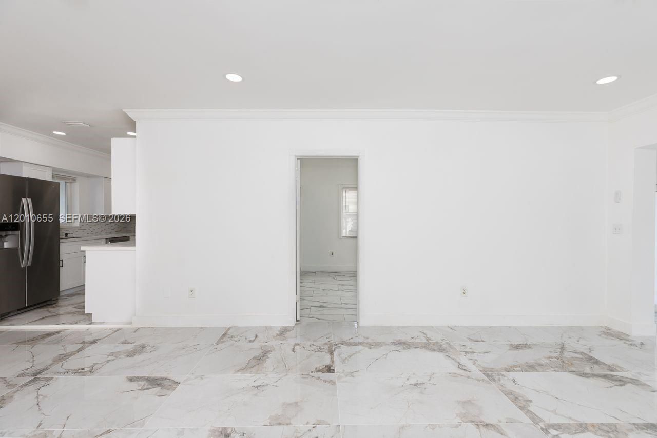 15925 NE 18th Ave, North Miami Beach, FL 33162 Photo