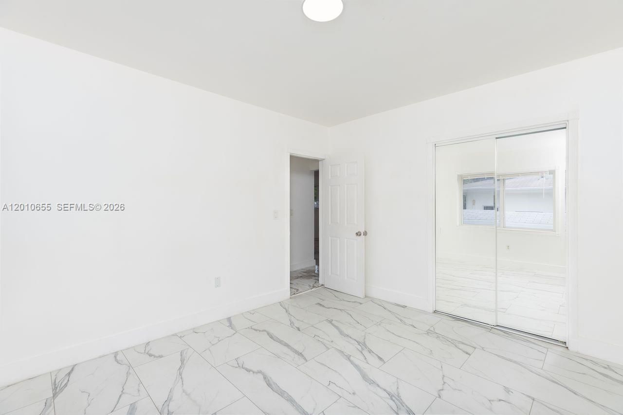 15925 NE 18th Ave, North Miami Beach, FL 33162 Photo