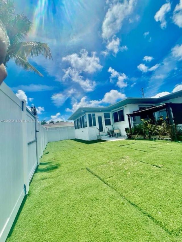 15925 NE 18th Ave , North Miami Beach, FL 33162 Photo