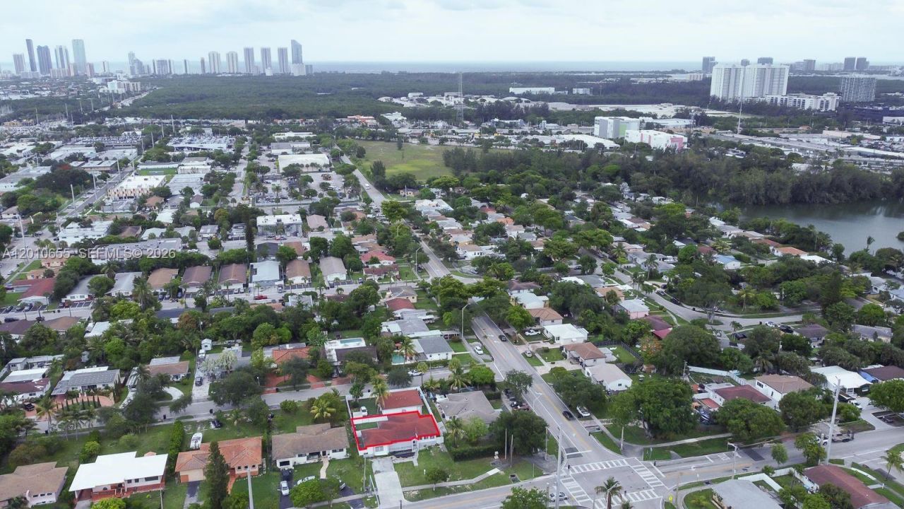 15925 NE 18th Ave, North Miami Beach, FL 33162 Photo