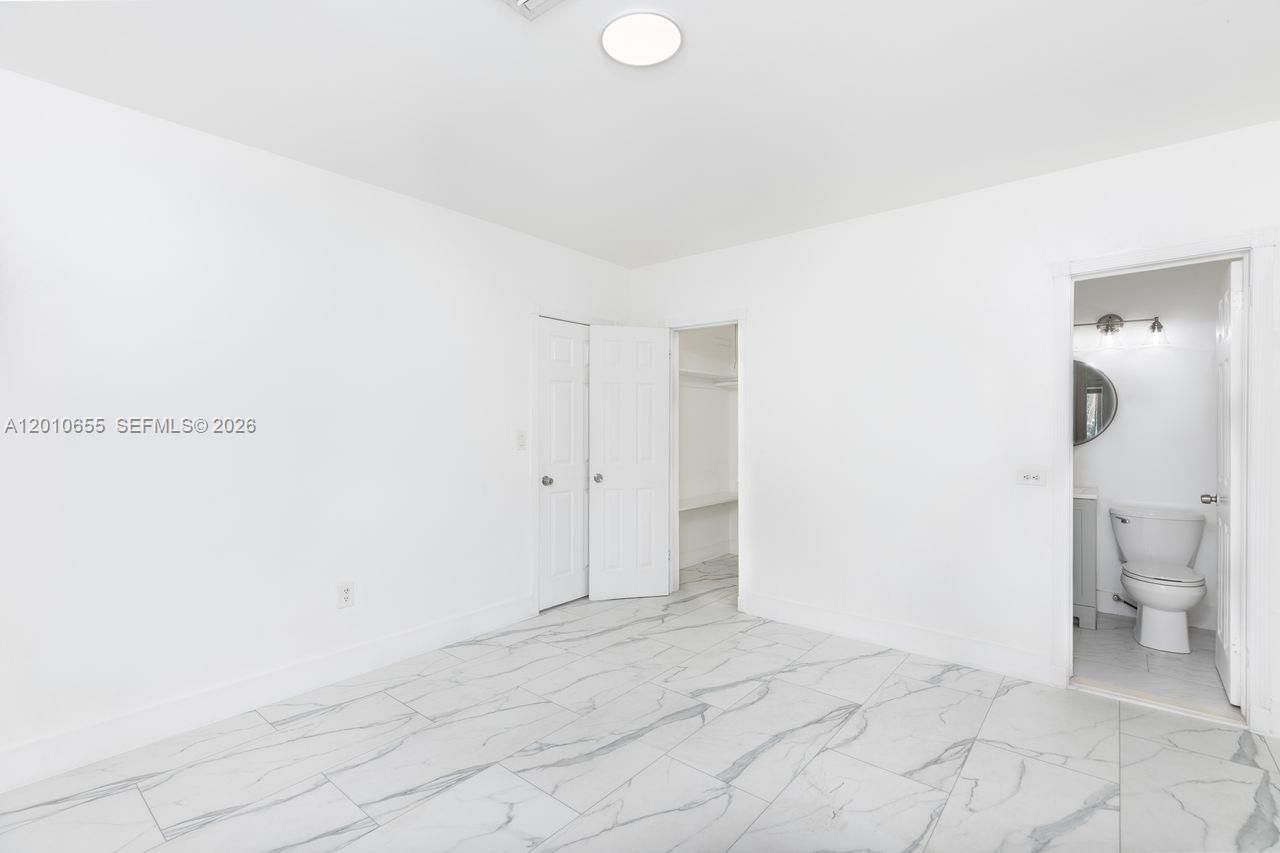 15925 NE 18th Ave, North Miami Beach, FL 33162 Photo