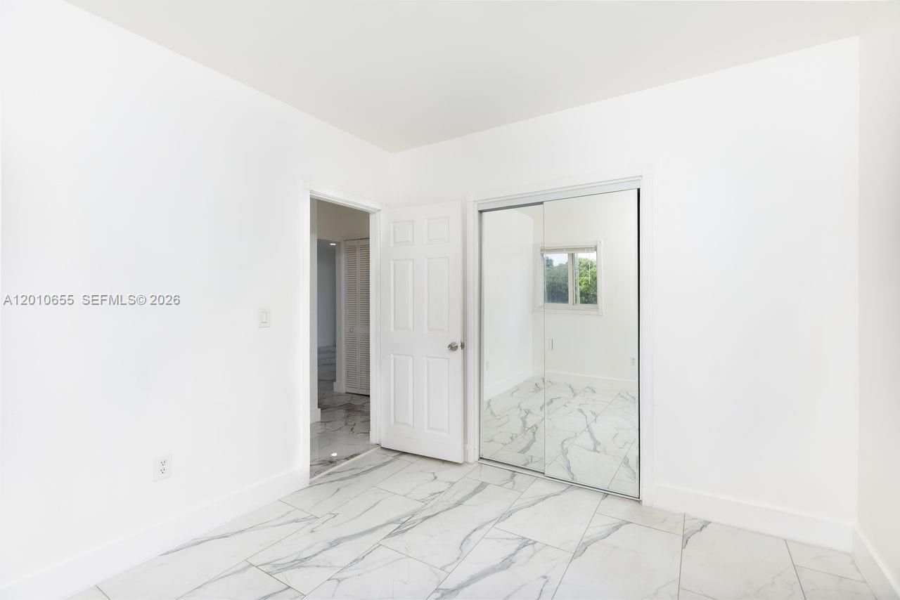 15925 NE 18th Ave, North Miami Beach, FL 33162 Photo
