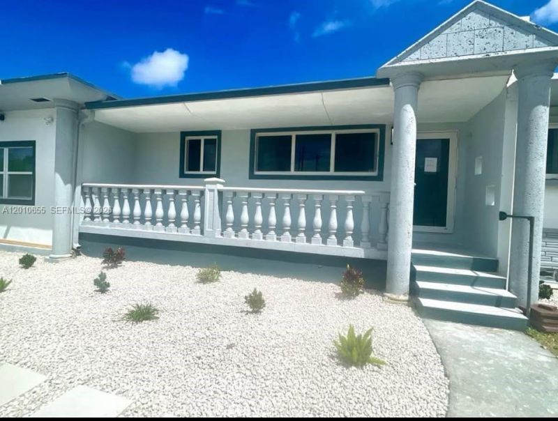 15925 NE 18th Ave, North Miami Beach, FL 33162 Photo