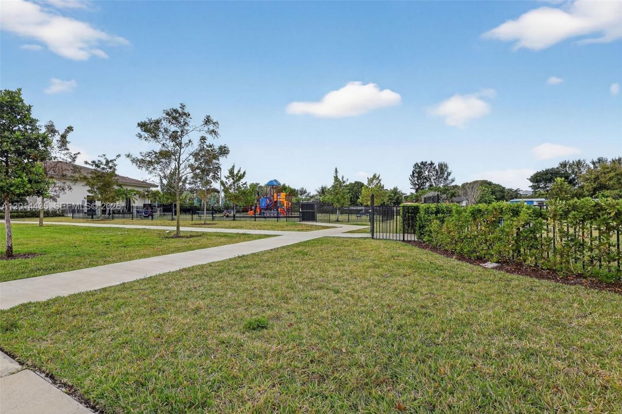 12808 NW 22nd Pl, Miami, FL 33167 Photo