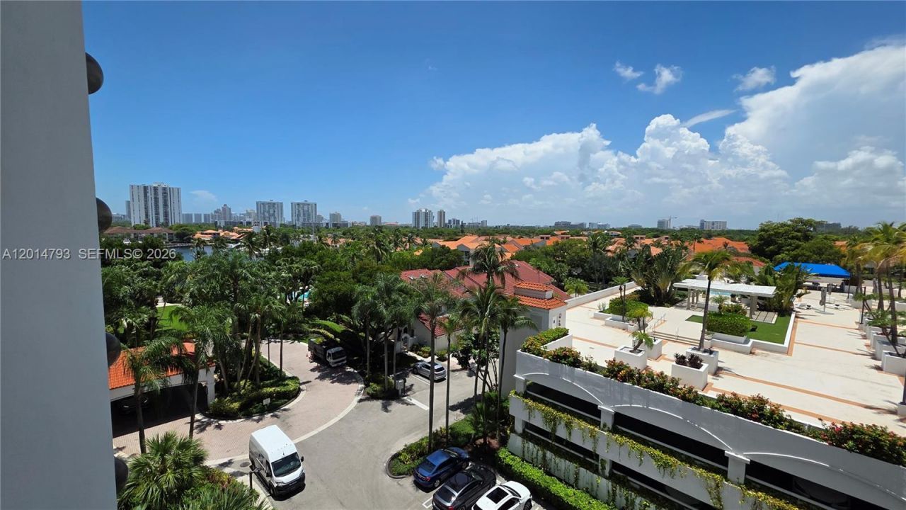 3610 Yacht Club Dr, Unit 615, Aventura, FL 33180 Photo