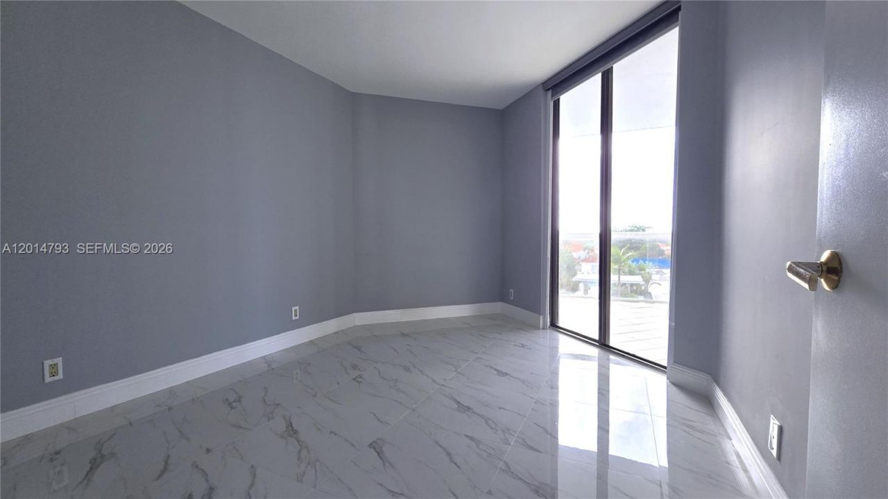 3610 Yacht Club Dr , Unit 615, Aventura, FL 33180 Photo