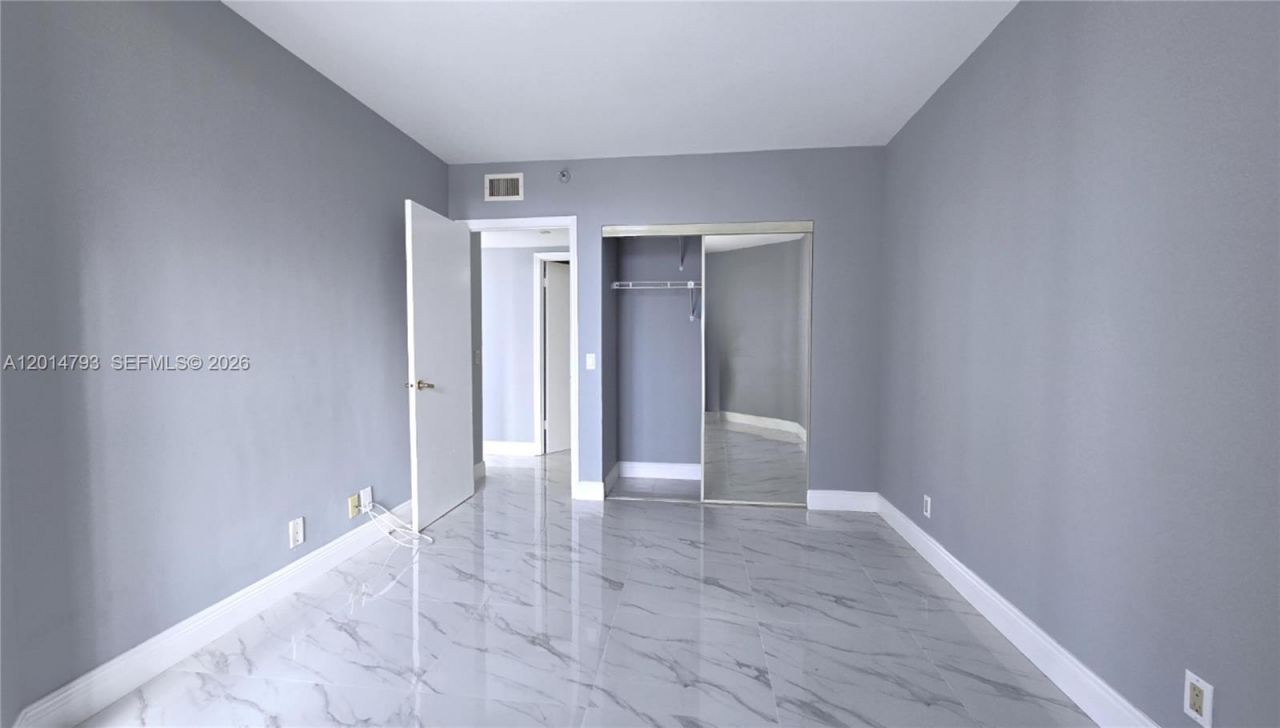 3610 Yacht Club Dr , Unit 615, Aventura, FL 33180 Photo
