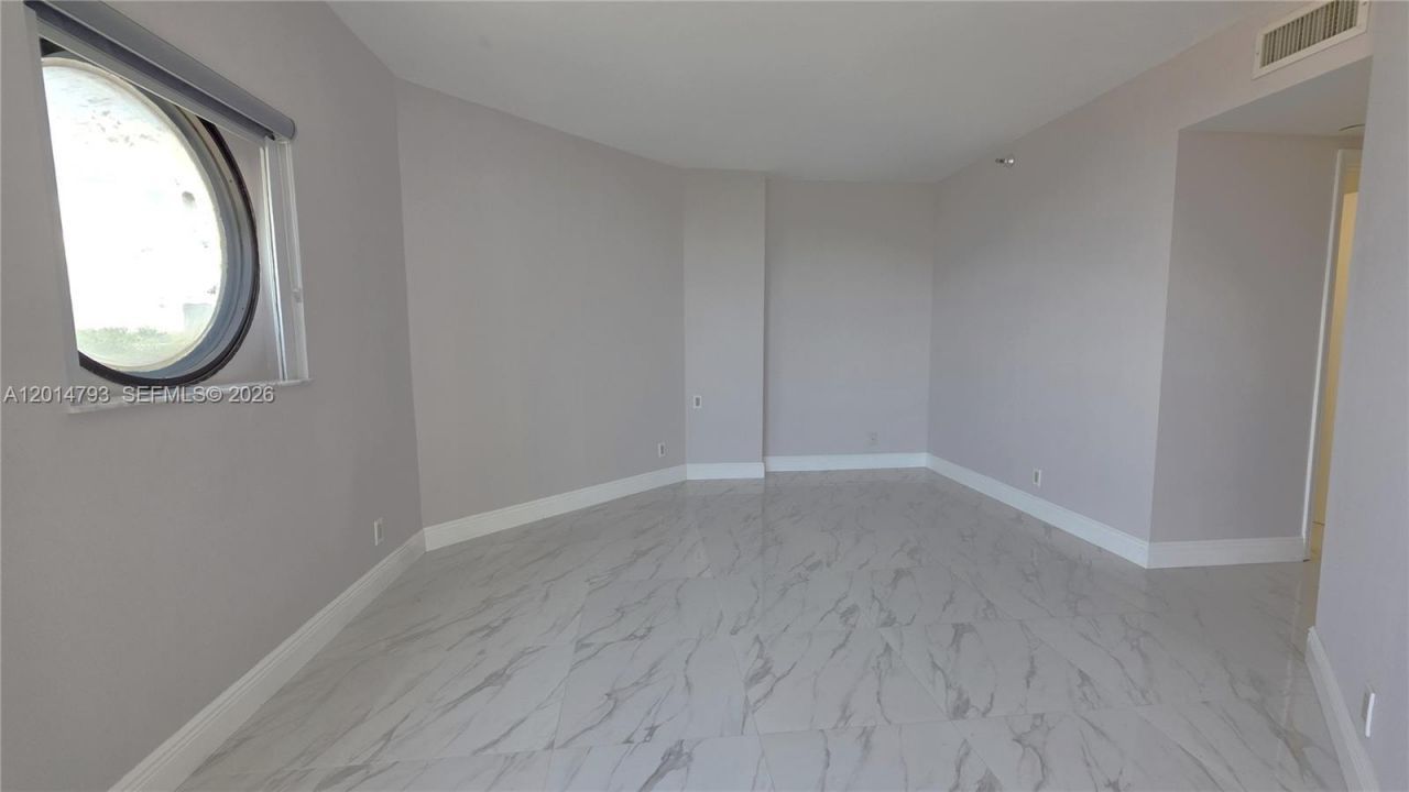 3610 Yacht Club Dr, Unit 615, Aventura, FL 33180 Photo