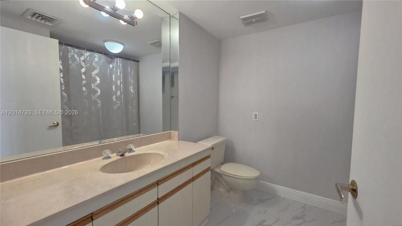 3610 Yacht Club Dr, Unit 615, Aventura, FL 33180 Photo