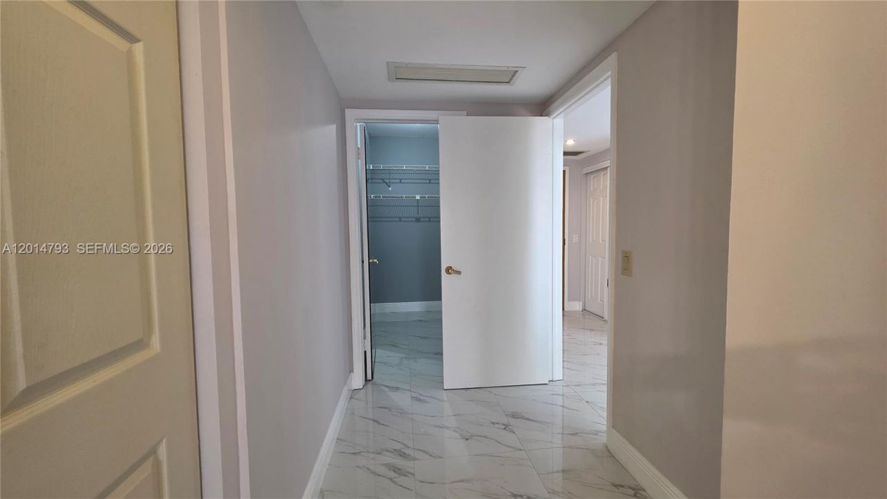 3610 Yacht Club Dr, Unit 615, Aventura, FL 33180 Photo