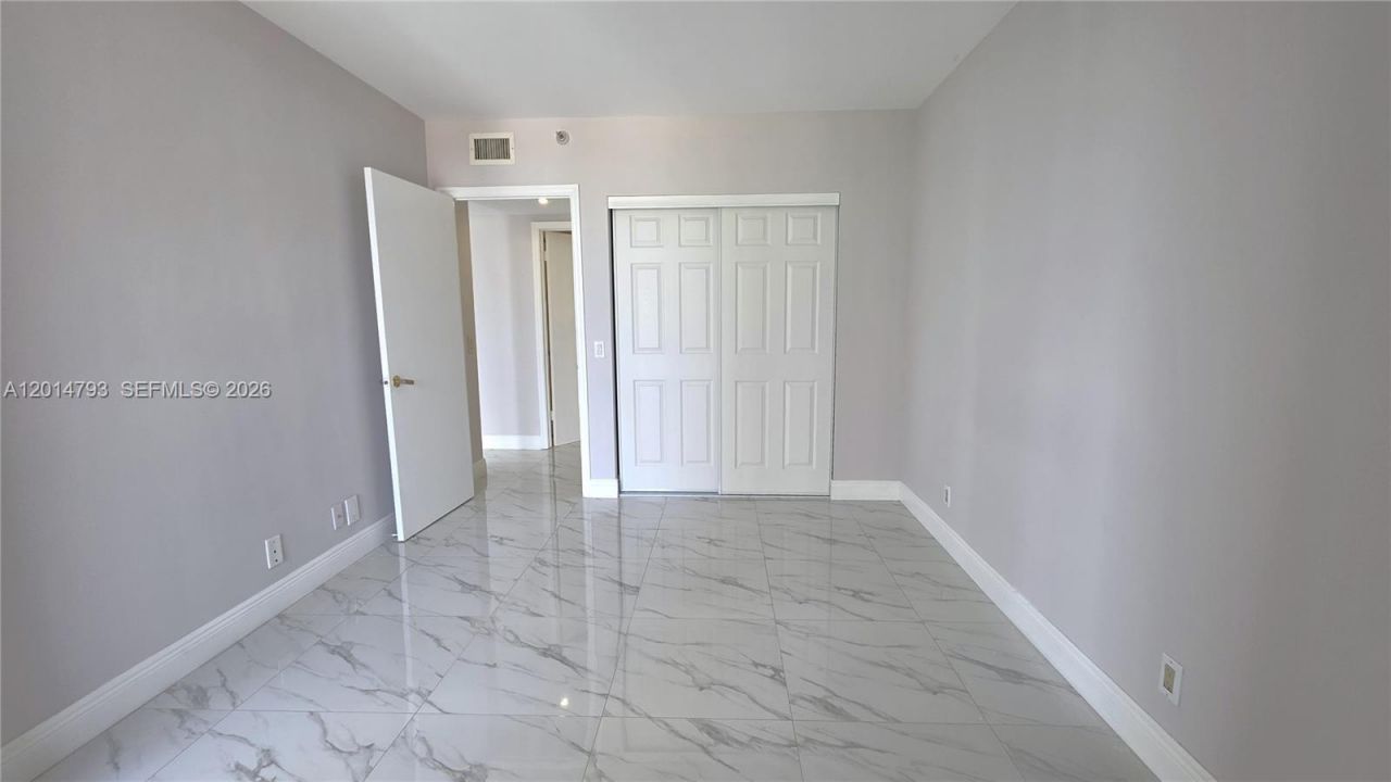 3610 Yacht Club Dr, Unit 615, Aventura, FL 33180 Photo