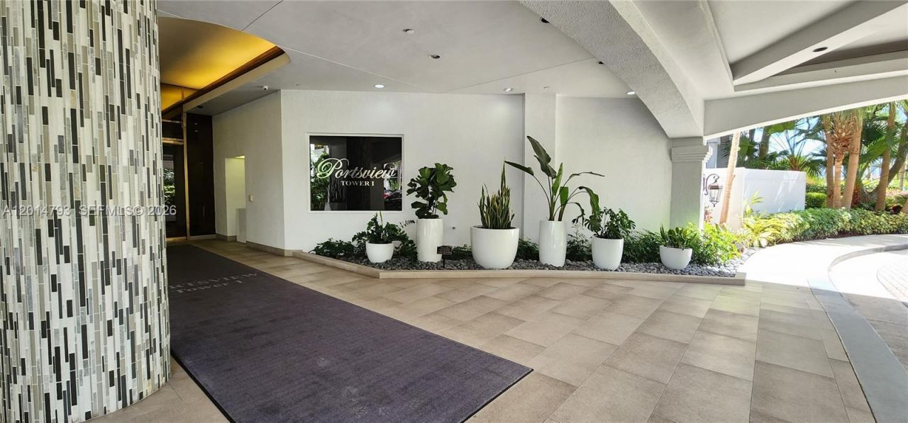 3610 Yacht Club Dr, Unit 615, Aventura, FL 33180 Photo