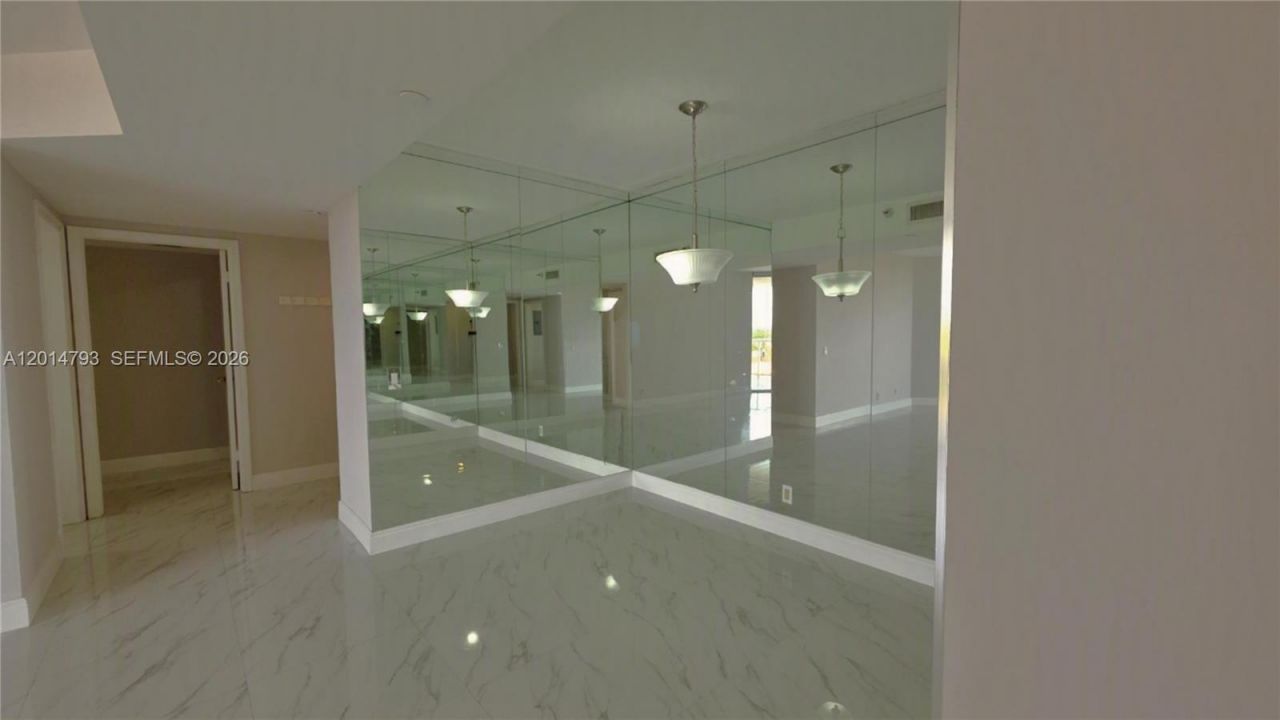 3610 Yacht Club Dr, Unit 615, Aventura, FL 33180 Photo