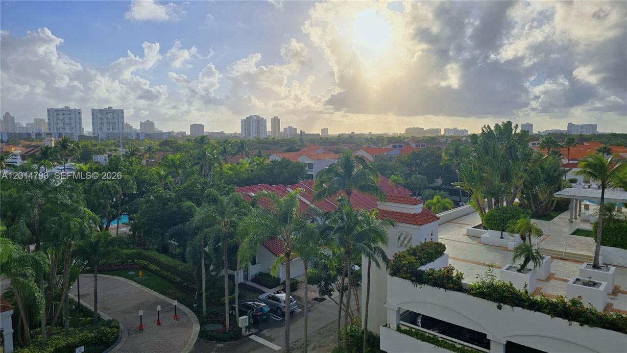 3610 Yacht Club Dr , Unit 615, Aventura, FL 33180 Photo