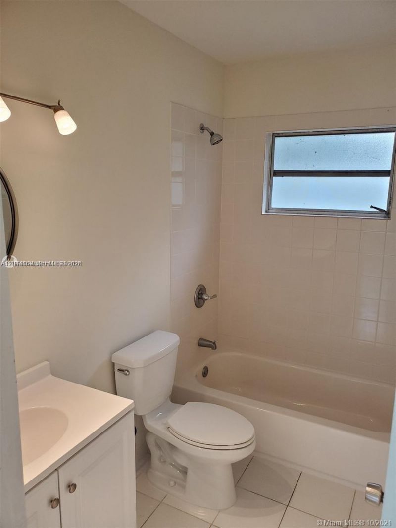 1630 NE 157th, North Miami Beach, FL 33162 Photo