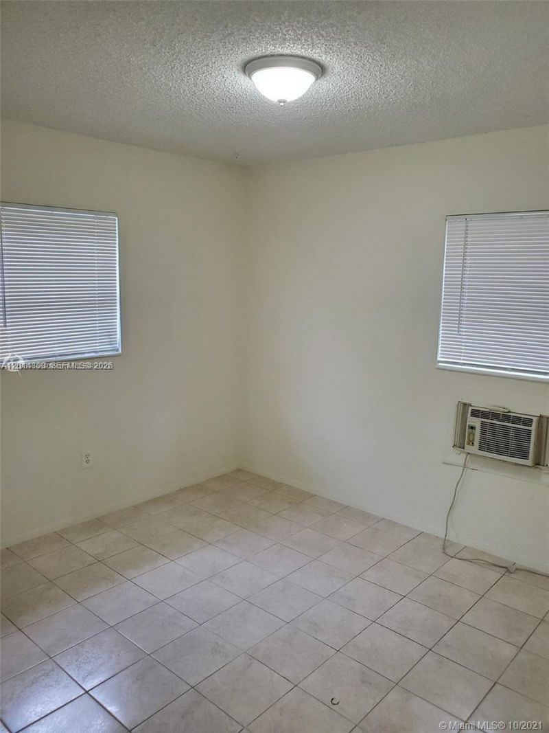 1630 NE 157th, North Miami Beach, FL 33162 Photo