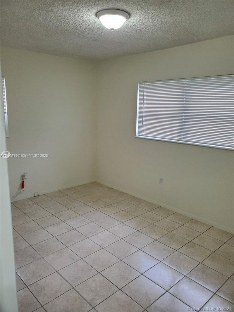 1630 NE 157th, North Miami Beach, FL 33162 Photo
