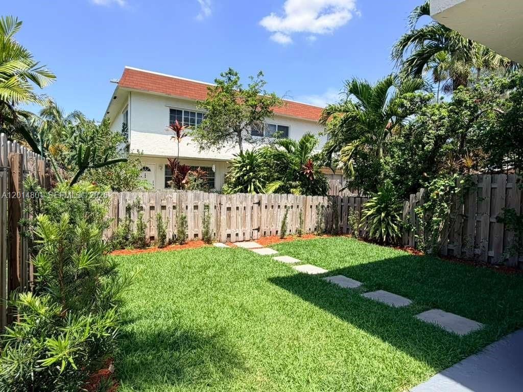 1500 NE 151st St, Unit 104, Miami, FL 33162 Photo