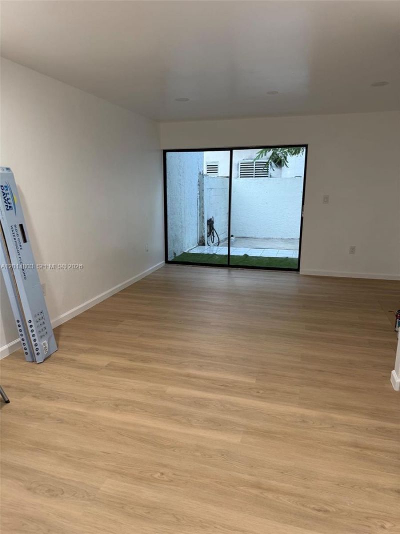 1901 NW S River Dr , Unit 56-F, Miami, FL 33125 Photo