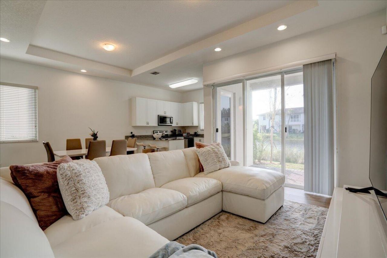 1451 Pioneer Way, Royal Palm Beach, FL 33411 Photo